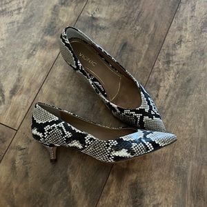 Vionic Josie Kitten Heel Shoes